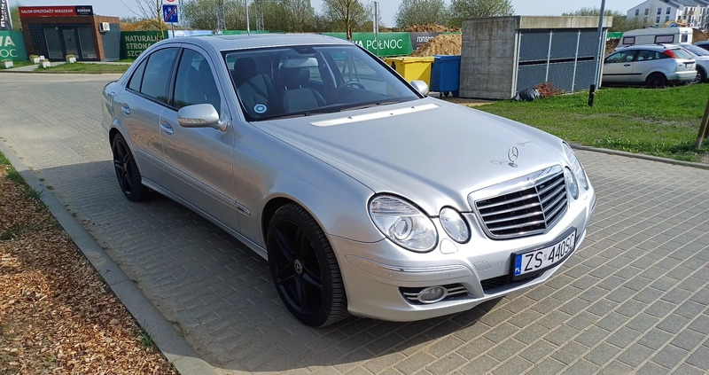 Mercedes-Benz Klasa E cena 23500 przebieg: 334605, rok produkcji 2006 z Szczecin małe 92